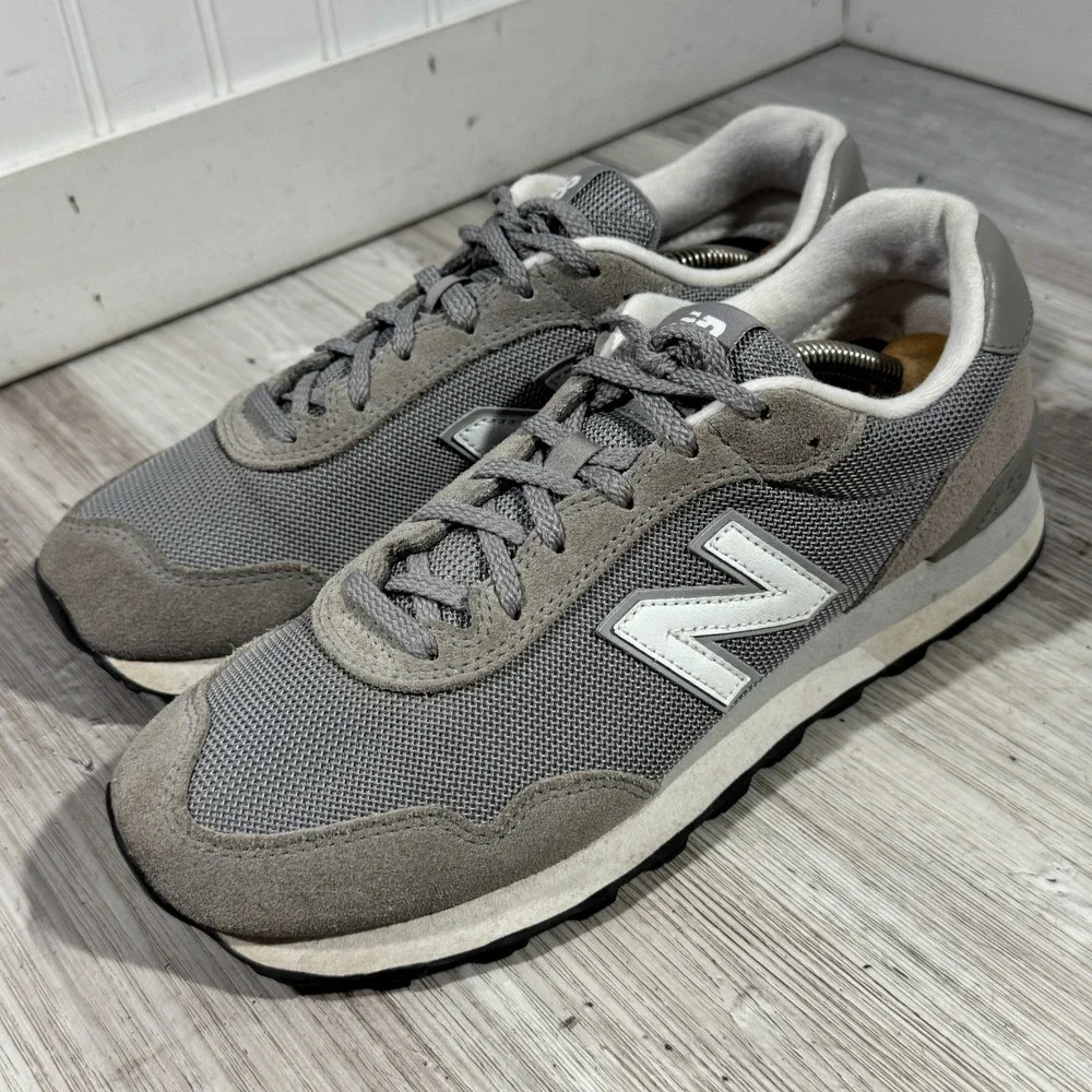 New Balance 515v3 Womens Size 9 Gray White Athletic Running Shoes‎ Sneakers